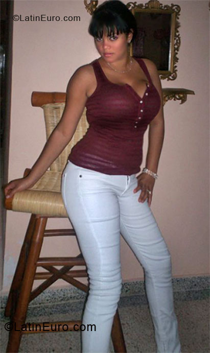 Date this sensual Dominican Republic girl Igri from San Francisco De Macoris DO8121