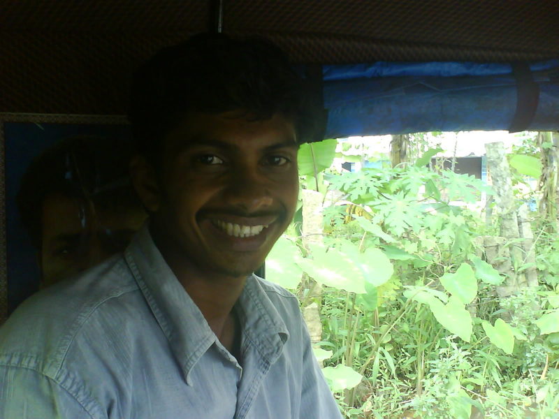 Date this georgeous India man Satheesh from Trivandrum IN189