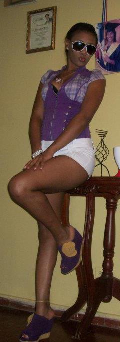 Date this beautiful Dominican Republic girl Claribel from Santo Domingo DO8128