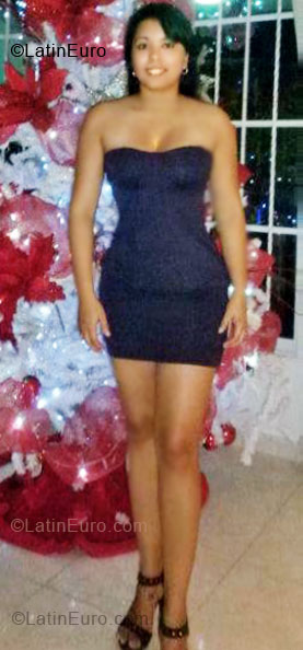 Date this voluptuous Colombia girl Karina from Barranquilla CO7635