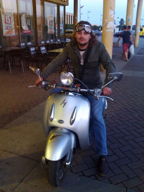 Date this hot Russia man Roman from Russia RU27