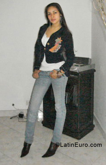 Date this charming Colombia girl PAULA CORDOBA from Medellin CO7986