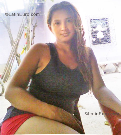 Date this exotic Honduras girl Wendy from Villanueva HN341