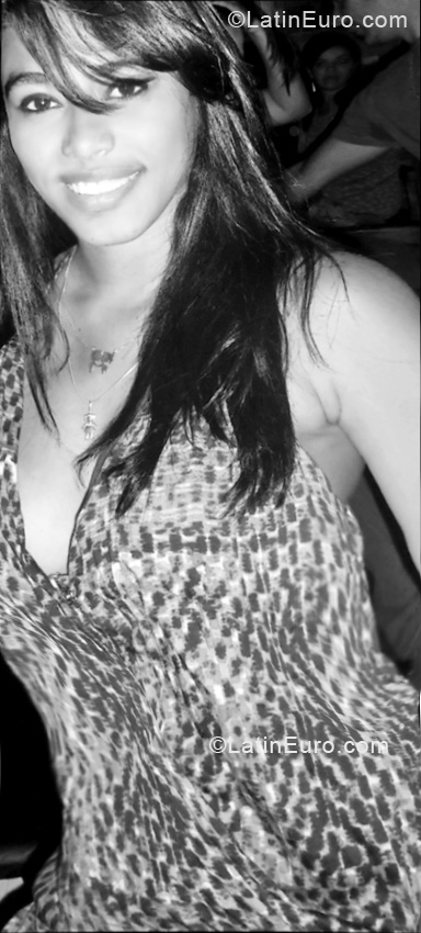 Date this exotic Brazil girl Fernanda from Salvador BR5733