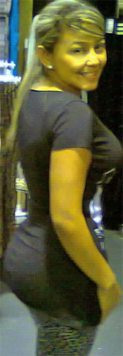 Date this young Colombia girl Angela uribe from Colombia CO7363