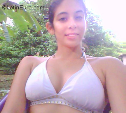 Date this lovely Nicaragua girl Solymar from Matagalpa NI21