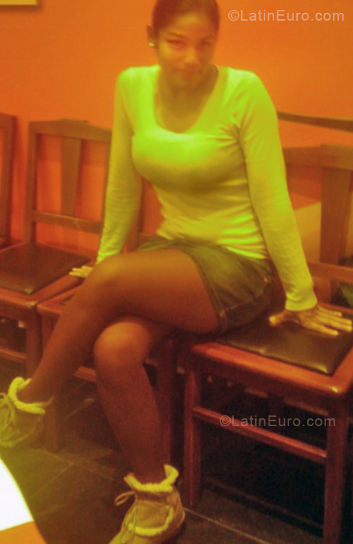 Date this stunning Colombia girl Johana E. from Bogota CO7383