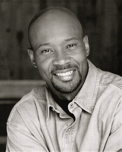 Date this happy United States man Rockthomas from Beverly Hills US10628