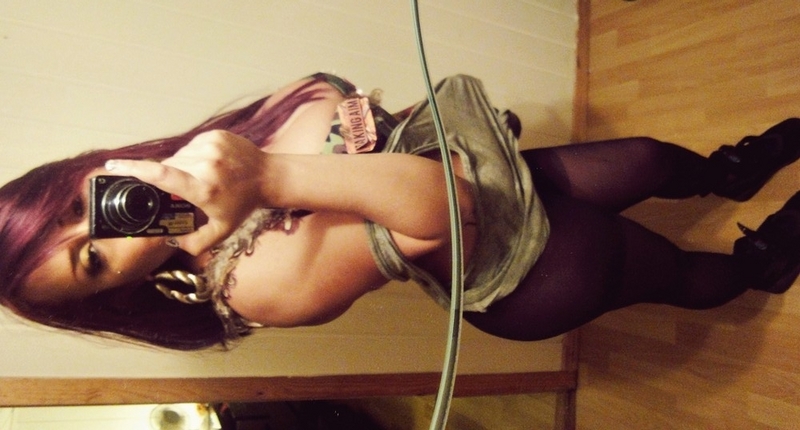 Date this foxy Nepal girl Blunlino from  NO151