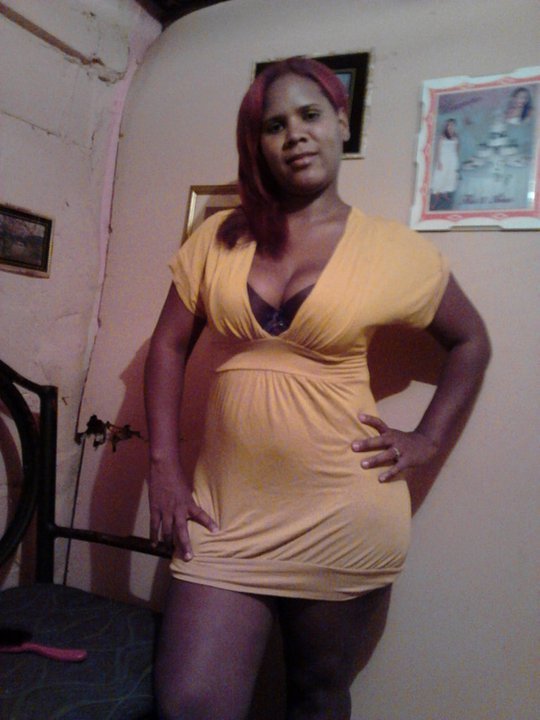 Date this happy Dominican Republic girl Wendy from Santiago DO8238