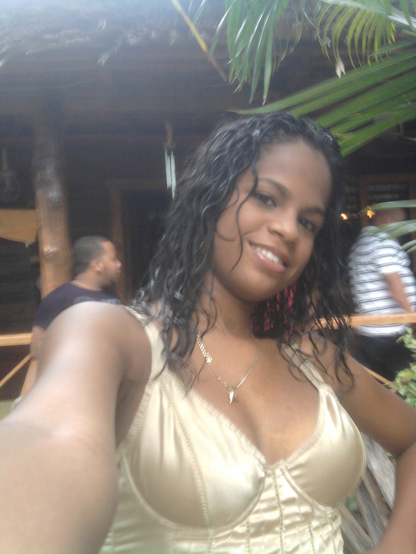 Date this happy Dominican Republic girl Monserrat ferre from Mao Valverde DO8241