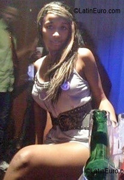 Date this passionate Dominican Republic girl Sofia from Santo Domingo DO8256