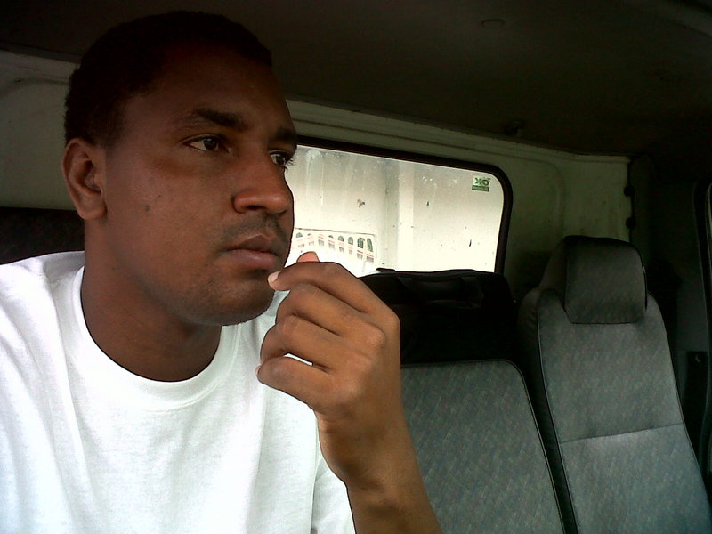 Date this athletic Dominica man Carlton from Roseau DM25