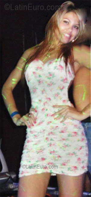 Date this passionate Brazil girl Dayane from Goiania BR5841