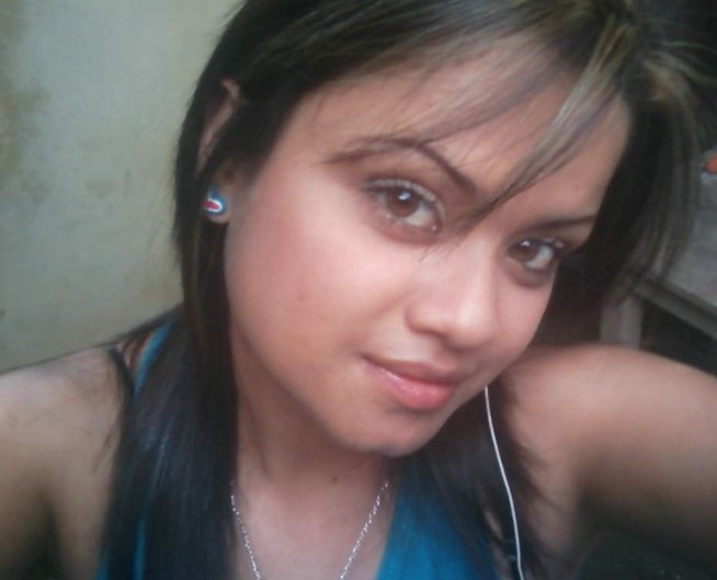 Date this young Colombia girl Katherin from Medellin CO7510