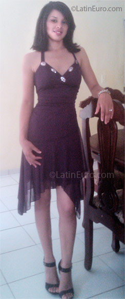 Date this tall Dominican Republic girl Aurelky from Santo Domingo DO8497