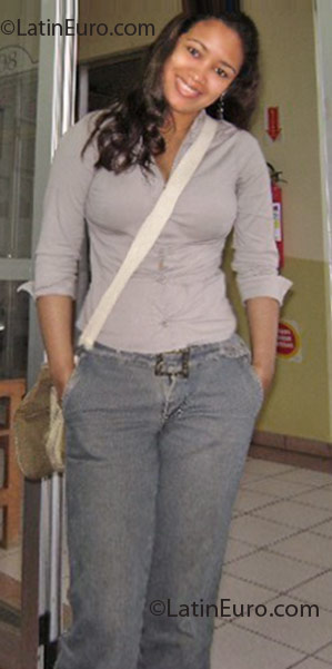 Date this young Brazil girl Francilene from Blumenau BR5886