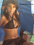 fun Dominican Republic girl Bella from La Vega DO8534