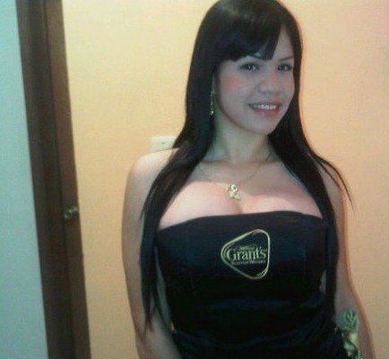 Date this athletic Dominican Republic girl Katy mora from Santiago DO8540