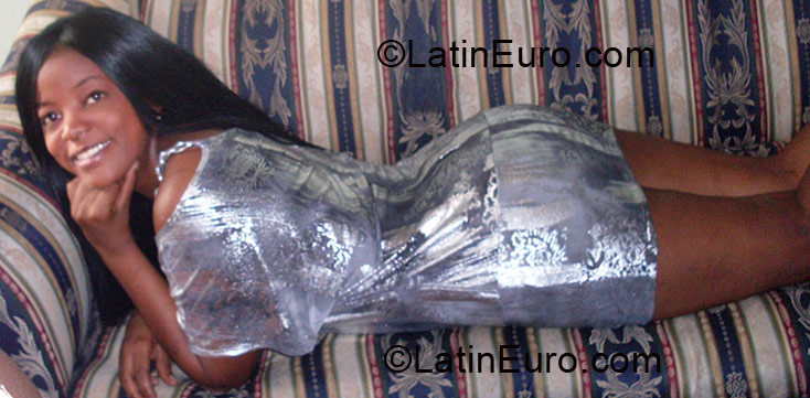 Date this sensual Colombia girl Aura Nelly from Palmira CO7588