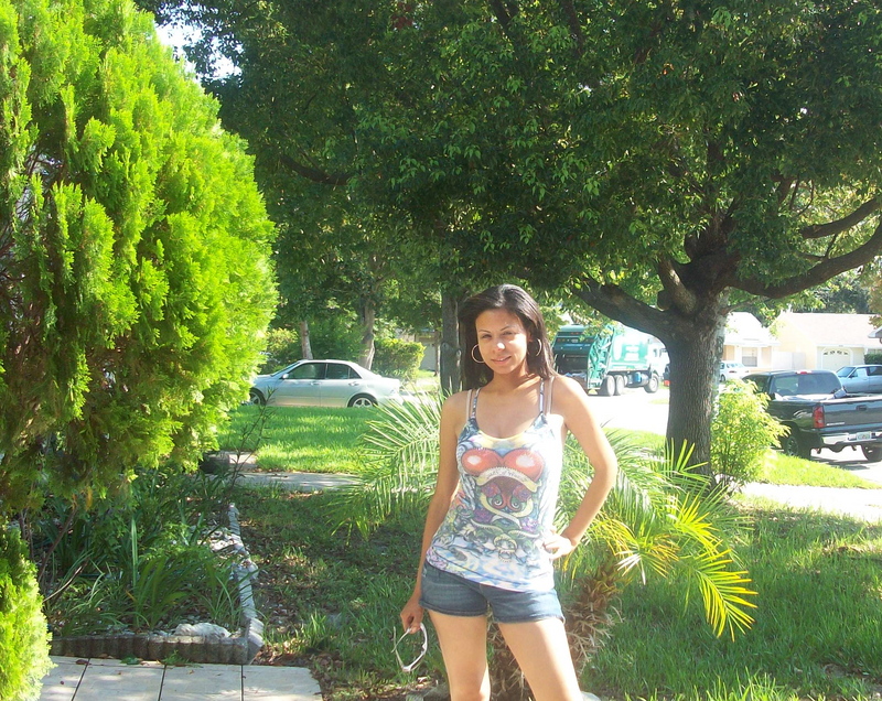 Date this passionate United States girl Catherinede from Orlando US10989