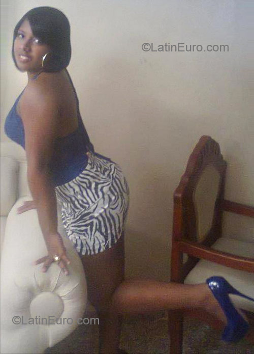 Date this young Dominican Republic girl Franchesca from Santo Domingo DO8757