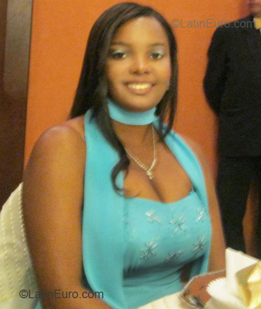 Date this passionate Colombia girl Kelly from Bogota CO7649