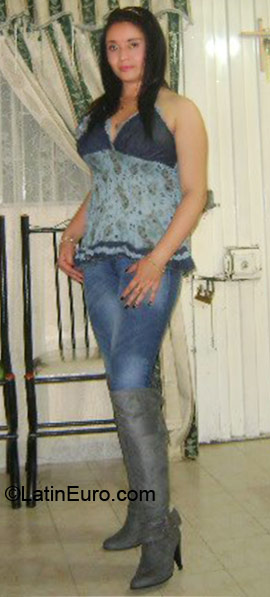 Date this funny Colombia girl Luz Mary from Bogota CO7673