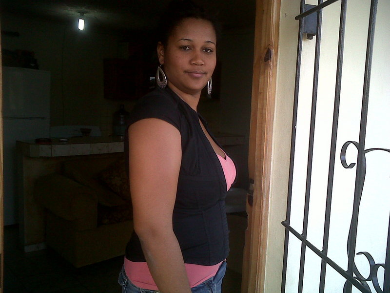 Date this charming Dominican Republic girl Thania ramirez from santo domingo DO8931