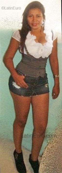 Date this voluptuous Colombia girl Maria del Carmen from Cali CO16940