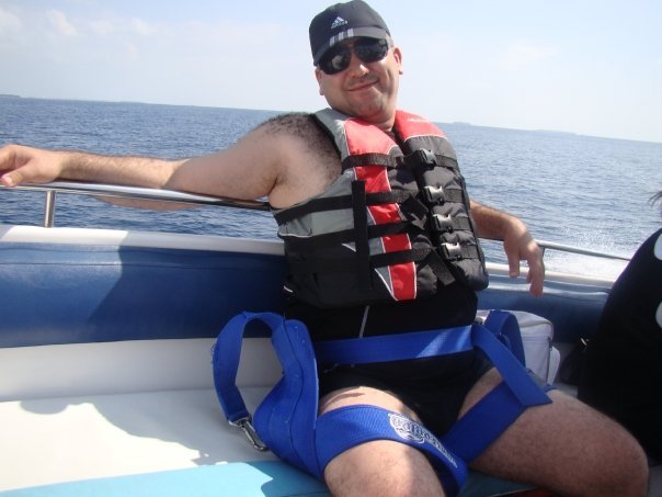 Date this nice looking Qatar man OoSAMoo from Doha QA12