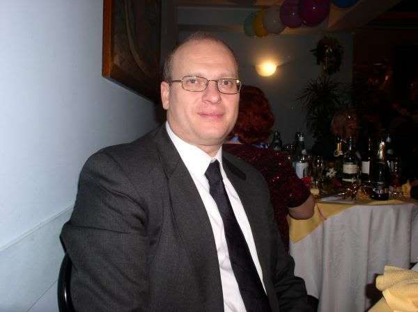 Date this charming United States man Roger from Vallejo US11258