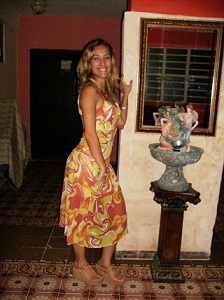 Date this nice looking Cuba girl Mirtica from Habana CU20