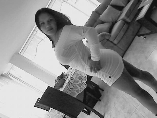 Date this gorgeous Colombia girl Faydive from Bogota CO7891