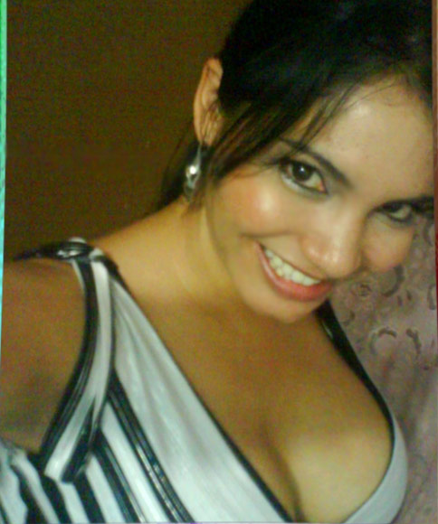 Date this voluptuous Colombia girl Monika from Cali CO7906