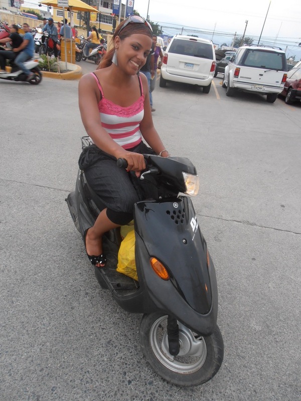 Date this passionate Dominican Republic girl FRANCHESCA from La Vega DO9247