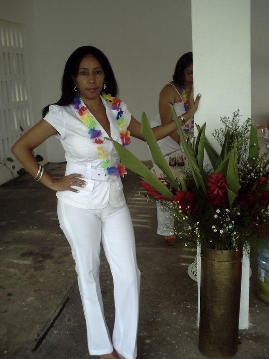 Date this sensual Dominican Republic girl Licelot from Santiago DO9253