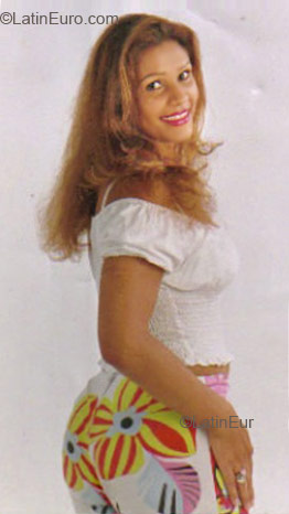 Date this passionate Colombia girl Dulcinea from Cali CO7934