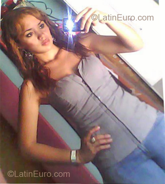 Date this georgeous Honduras girl Nancy from Tegucigalpa HN405