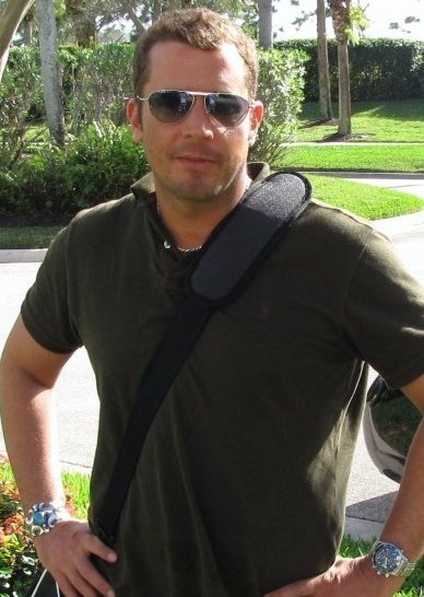 Date this hard body United Kingdom man Brucethompson from Edinburgh GB575