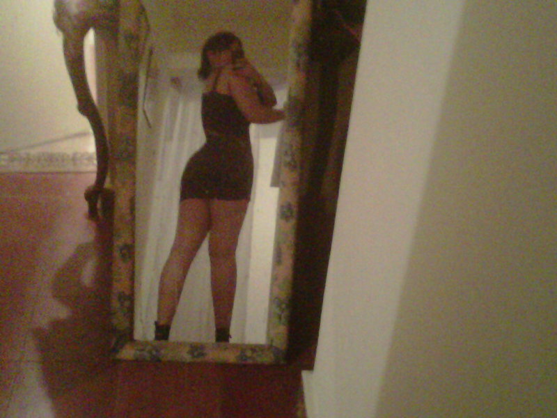 Date this passionate Dominican Republic girl Victoria from Santo Domingo. DO9458