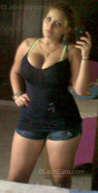 Date this passionate Colombia girl Angelica from Barranquilla CO8160