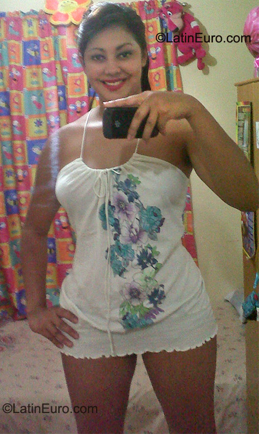 Date this gorgeous Honduras girl Catherine from Tegucigalpa HN432