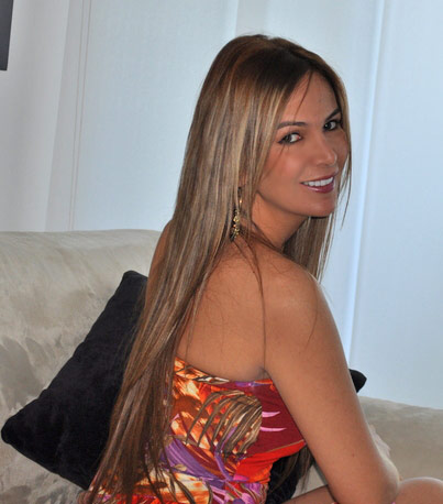 Date this attractive Colombia girl Johy from Barranquilla CO8252