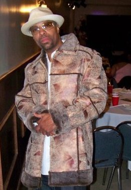 Date this stunning United States man OneKing from Saint Louis US11554