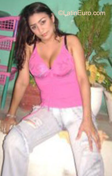 Date this tall Colombia girl Shieley from Barranquilla CO8285