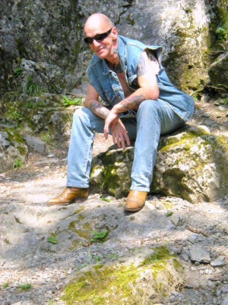 Date this passionate Belgium man Gildel from Marche BE76