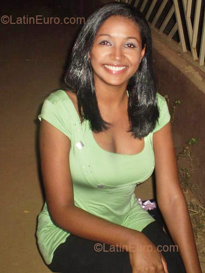 Date this pretty Brazil girl Cristiane from Sao Paulo BR6108