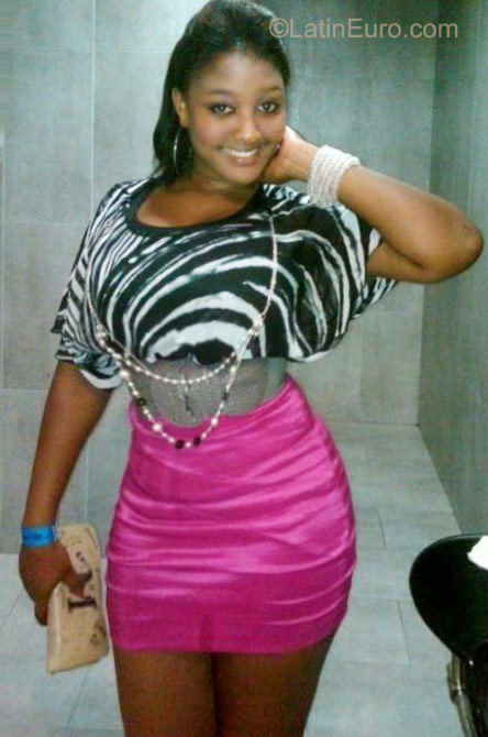 Date this delightful Dominican Republic girl Jazmin from Higuey DO9653