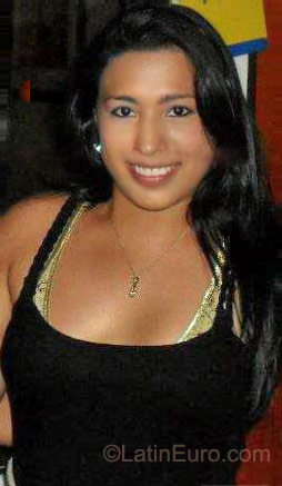 Date this hard body Colombia girl Tatiana from Cali CO8374